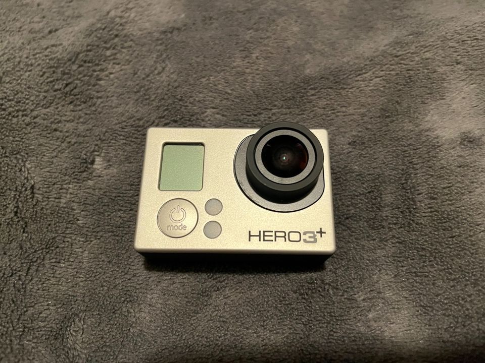 GoPro Hero 3+ mit viel Zubehör in Asperg