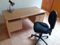 Schreibtisch mit Stuhl und Lampe Saarland - Illingen Vorschau
