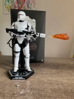 Hot Toys Star Wars First Order Flametropper Nordrhein-Westfalen - Schmallenberg Vorschau