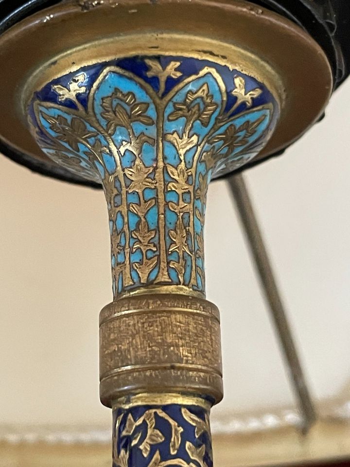 Vintage Tischlampe vergoldet aus Porzellan Rokoko-Stil in Düsseldorf