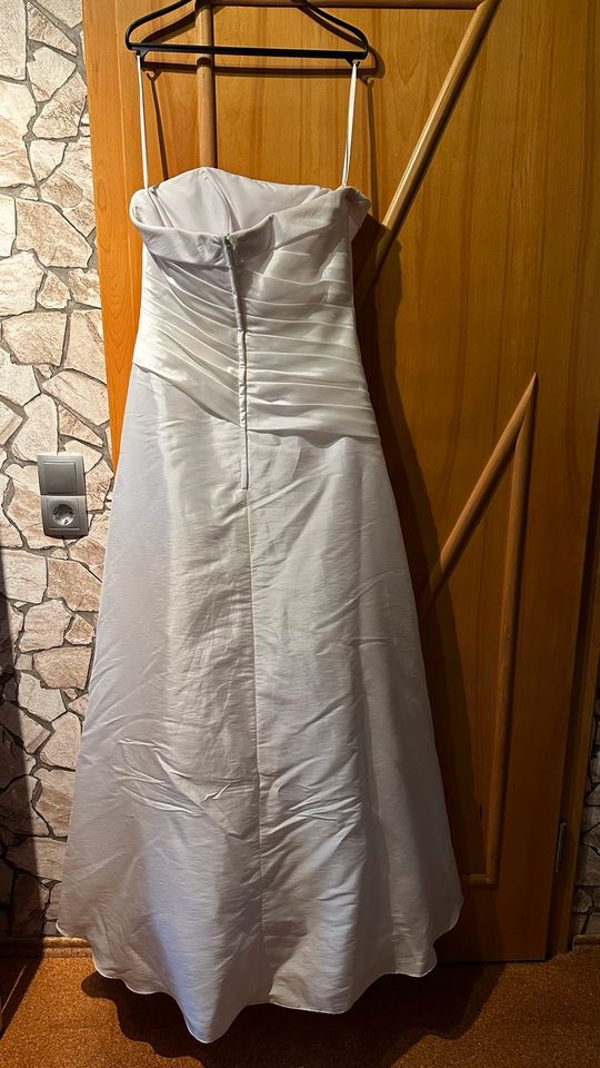 Brautkleid/ Hochzeitskleid weiß A-Linie Größe 38 in Witzhave