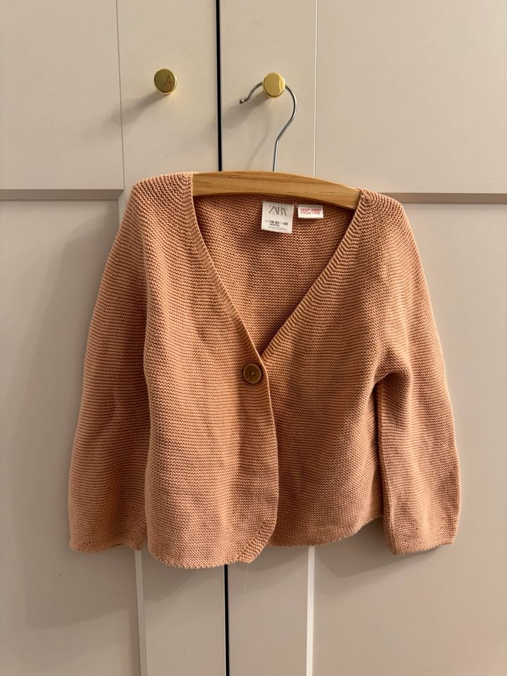 Cardigan Sweatjacke oversized von Zara in Nürnberg (Mittelfr)