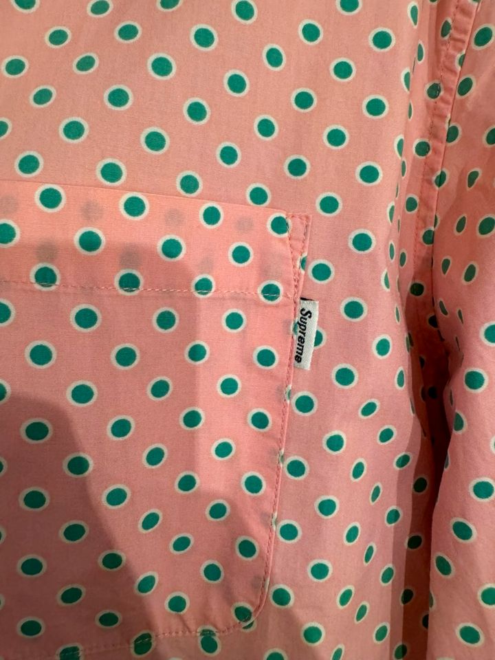 Supreme Polka Dot Shirt Gr. L, Pink, Box Logo in Augsburg