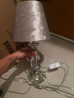 Neue Lampe mit Silber samt Lampenschirm Kreis Pinneberg - Pinneberg Vorschau