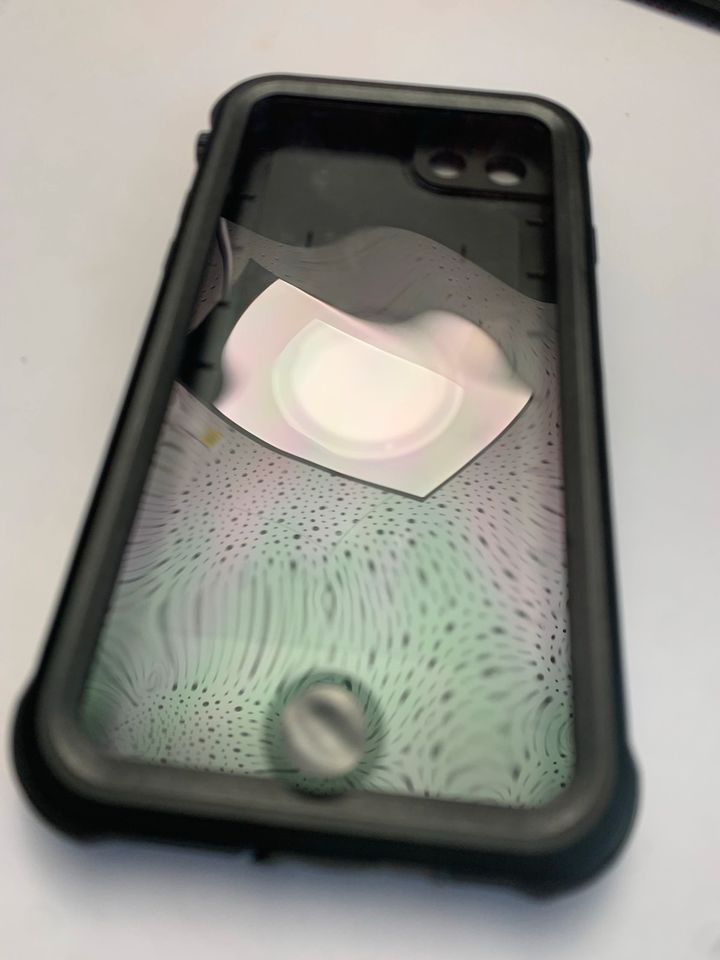 Handycase IPhone SE in Puchheim