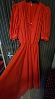 Kleid lang elegant sommerlich vintage-look rot mit Punkten 38 Baden-Württemberg - Ostfildern Vorschau