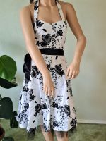 Kleid Blumen Schwarz Weiß Größe 12 Baden-Württemberg - Ettlingen Vorschau