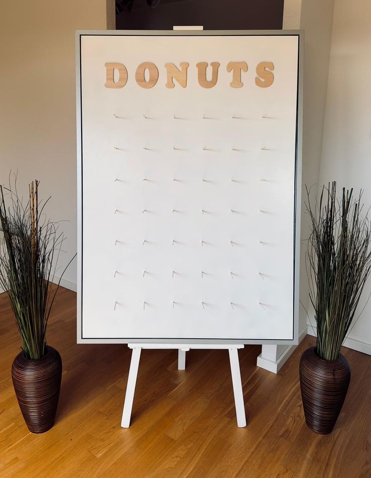 VERMIETUNG - XXL Donutwand Candybar Donuts Hochzeitsdeko in Hamburg