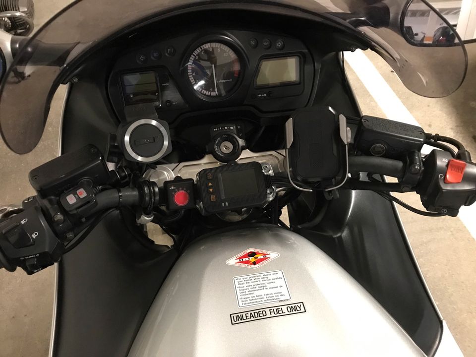 Honda CBR 1100 Super Blackbird, Neuer TÜV in Germering