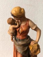 Mutter mit Kind Holzskulptur Oberammergau Kunsthandwerk Bayern - Fürth Vorschau