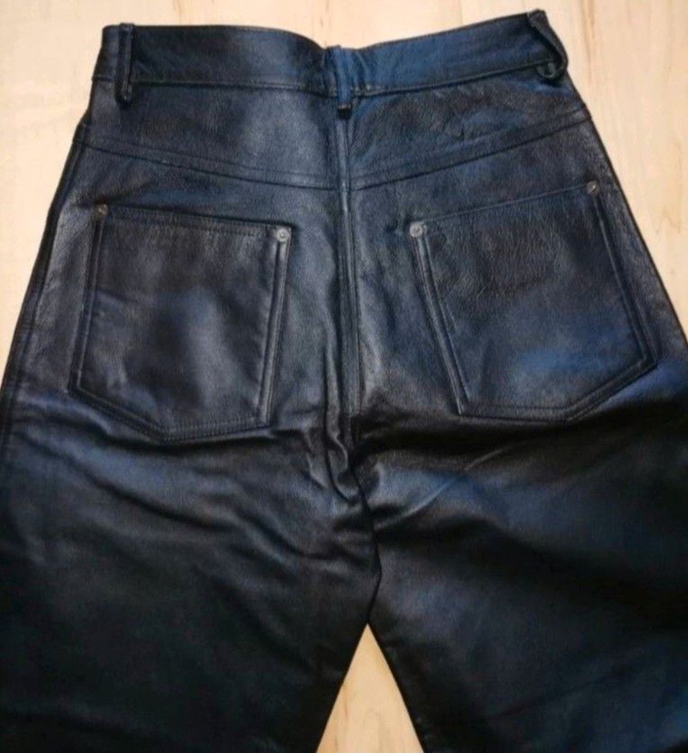 Lederhose, Glattleder, schwarz, neu, von Louis ca. Gr. 34 / Gr. S in Travenbrück