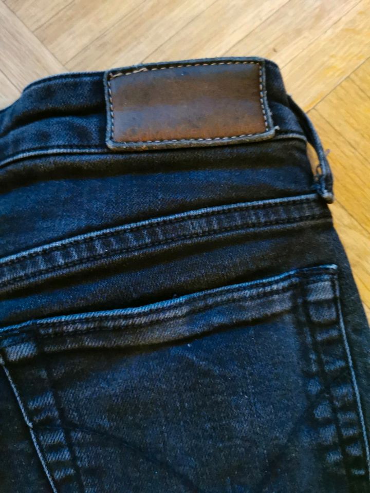 CALVIN KLEIN Jeans W27 L30 Röhrenjeans Skinny schwarz Gr. XS S in Marbach am Neckar