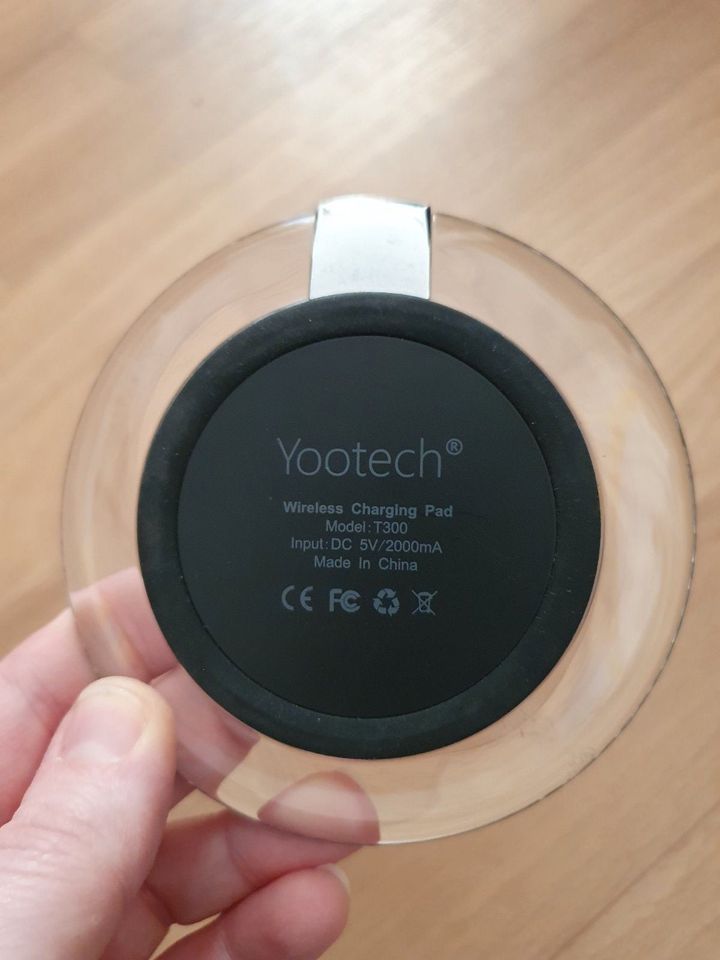 Yootech Wireless Charger Ladestation für induktives Laden in Halle