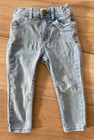 Hübsche Jeans Hose hellblau, Größe 86/92, schmaler Schnitt Rheinland-Pfalz - Kadenbach Vorschau