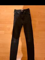 Schwarze/ graue Jeans in Größe 36 von Zara Bremen - Oberneuland Vorschau