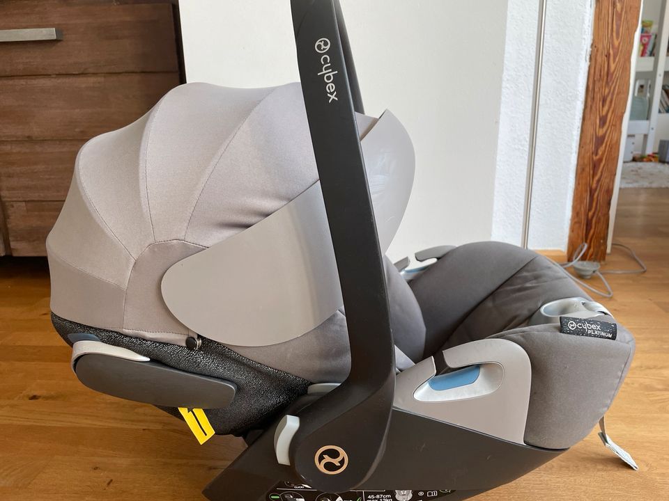 Babyschale Cybex Cloud Z i-size grau Maxi Cosi in Fürth