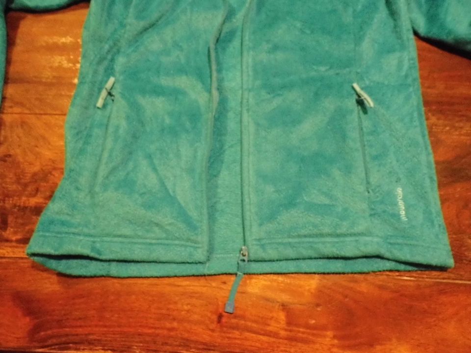 Gr. 134 türkis Fleece Jacke Zipper Kapuze Taschen mit Reißverschl in Windeck