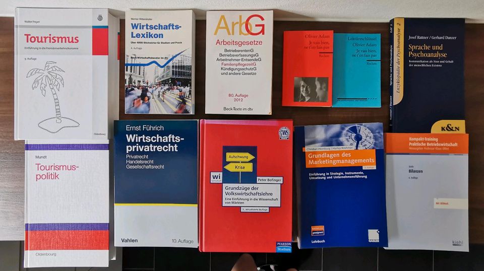 Fachbuch Bachelor "Bilanzen Kompakt-Training - Grefe", 6. Auflage in Schwieberdingen