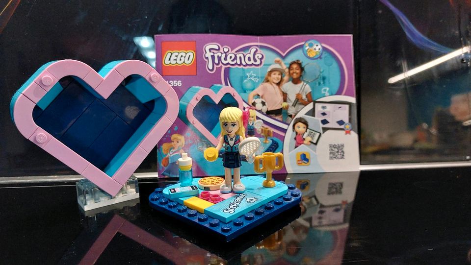 Lego Friends Stephanies Herzbox 41356 Adventskalender in Illingen