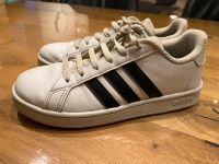 Adidas-Turnschuhe, Sneaker, Super Zustand, Gr. 33 Baden-Württemberg - Ebersbach an der Fils Vorschau