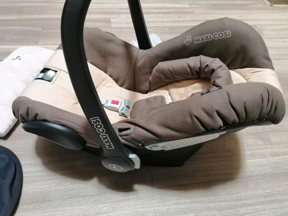 Maxi Cosi Citi Babyschale in braun unfallfrei in Freudenstadt