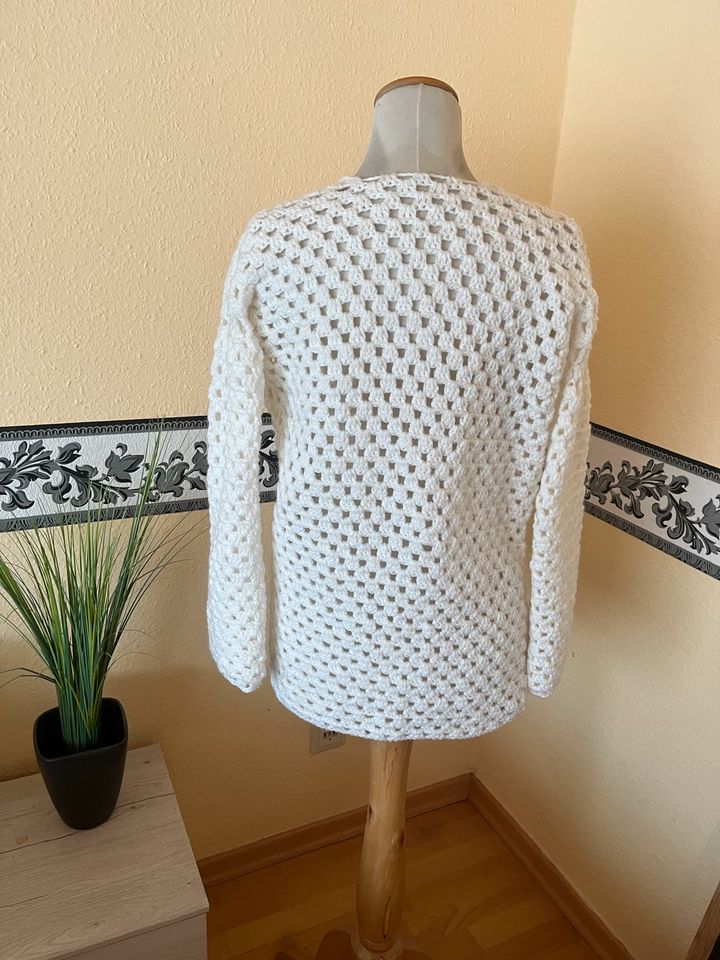 Strickjacke Neu in Friedrichsdorf