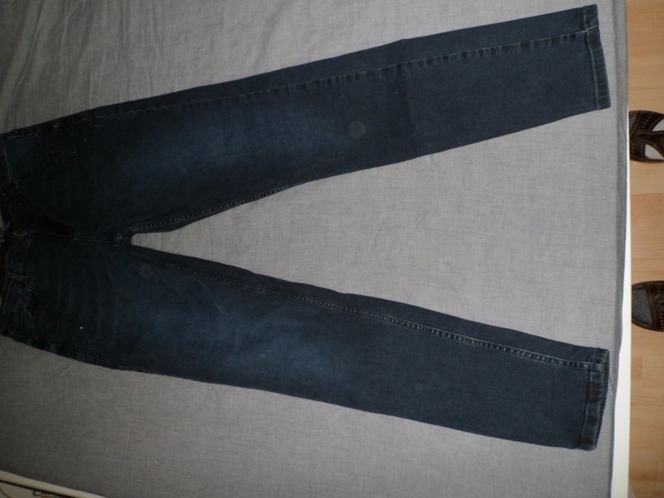 10 Damen Jeans Hosen Gr. 40-40/42 je € 8,00 - viele Fotos in Weichs