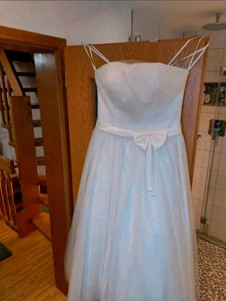 Brautkleid Weiß / Ivory A-Linie Größe 48 in Langen (Hessen)