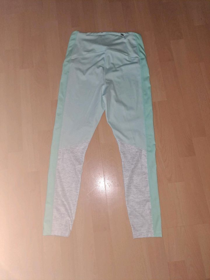 Sport Leggins von Tchibo,  Gr.  M, Neu in Lohra