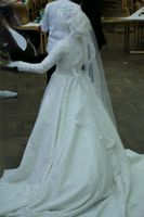 Brautkleid komplett 38-42 Größe passend فستان عروس للمحجبات Sachsen - Chemnitz Vorschau