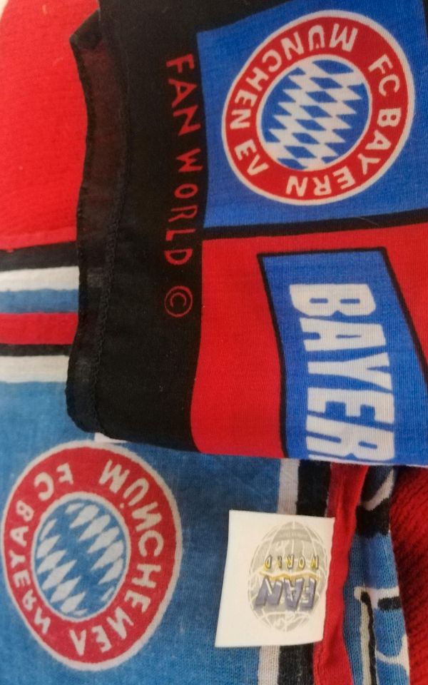 FC Bayern München Bundesliga Winter Fanpaket in Emden