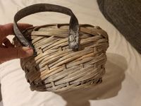 Dekoration Korb Weidenkorb Rattan Blumenkorb 35 cm wie neu Nordrhein-Westfalen - Langerwehe Vorschau