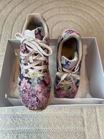 Adidas ZX Flux Sneaker – Größe 38 – Blumenmuster (Lila/Blau/Weiß) Nordrhein-Westfalen - Lohmar Vorschau