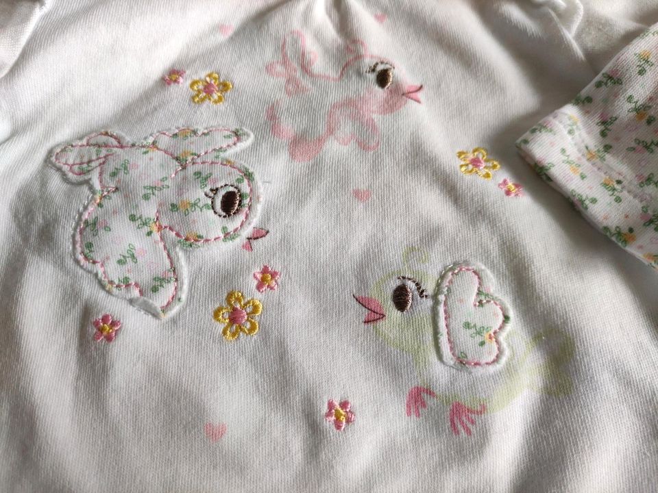 Baby Bekleidungsset Pullover Hosen Bodies in Größe 56 in Burscheid