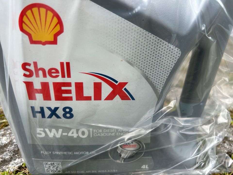 Motorenöl Shell Helix HX8 5w40 4 Liter neu in Landsberg (Lech)