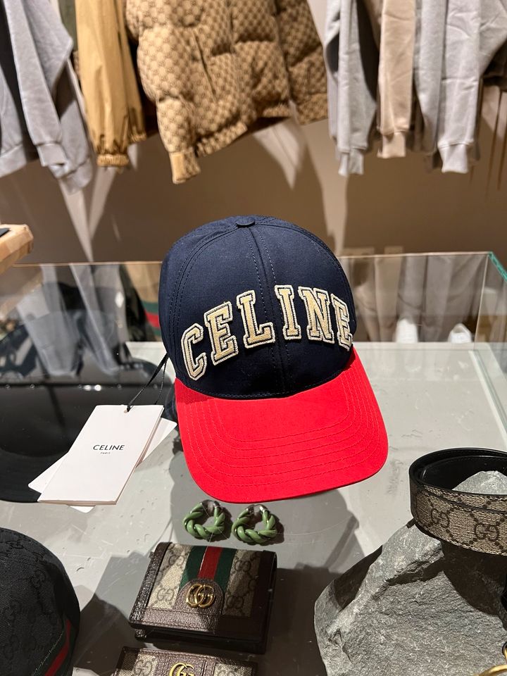 Celine Baseball Cap in Düsseldorf