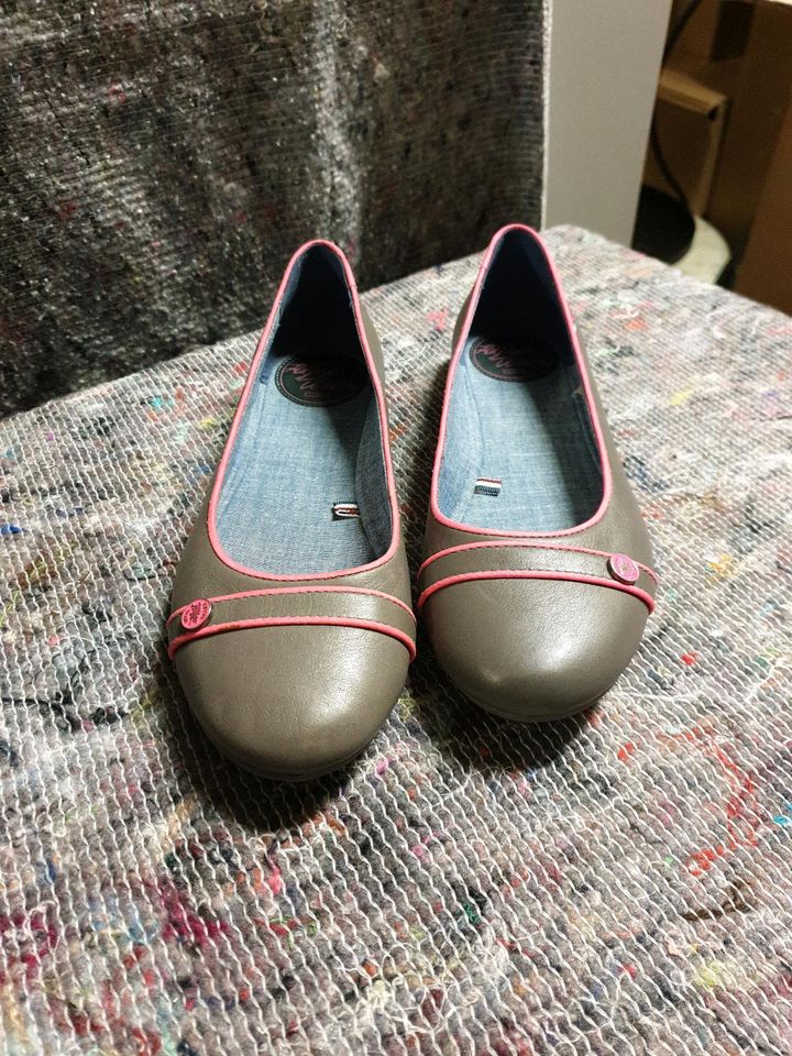 Tommy Hilfiger Ballerinas Neu in OVP Größe 40 in Kiel