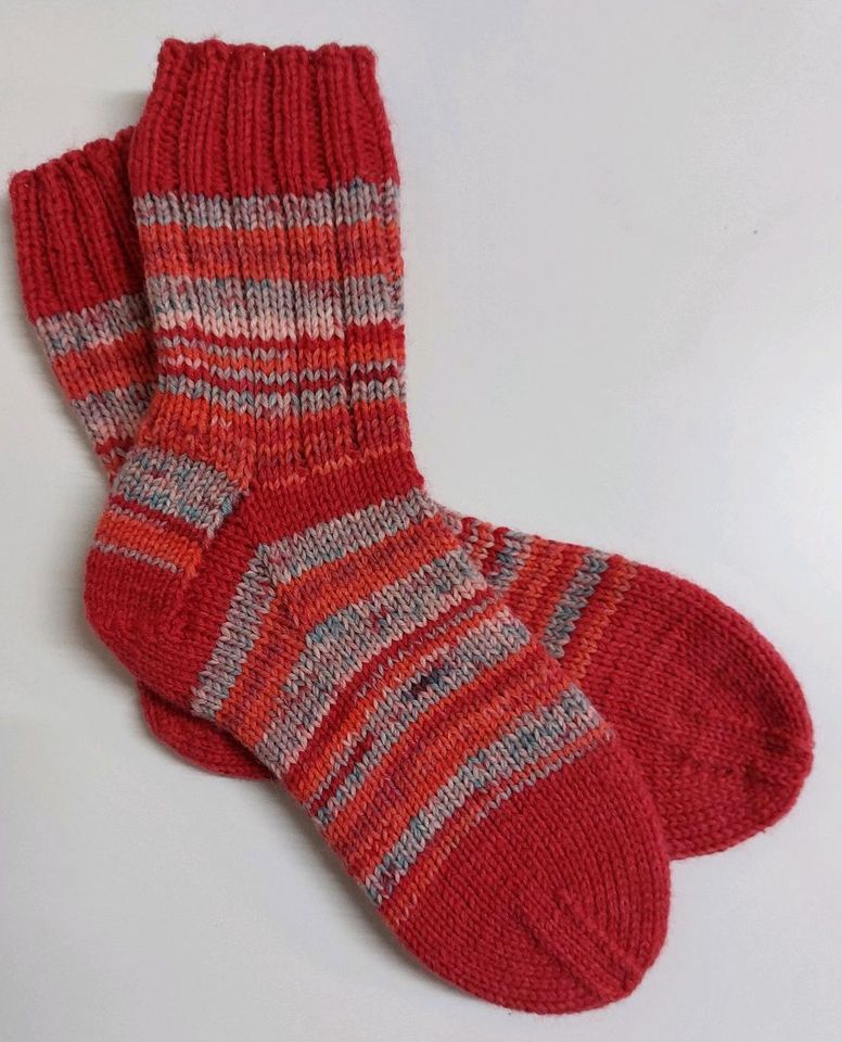 Wollsocken. Gr.35-36.Gestrickte Socken aus 8-fache Sockenwolle. in Warendorf