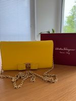 Salvatore Ferragamo clutch gelb Hessen - Wiesbaden Vorschau