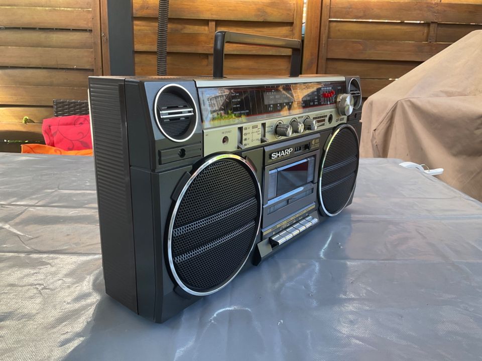 Sharp GF 600 Ghettoblaster Radio Kassetten in Embsen