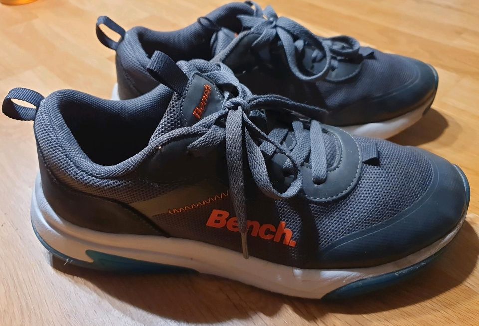 BENCH Sneakers Gr. 40 in Bochum