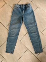 Jeans von Pieces Gr. M blau Mom Jeans Nordrhein-Westfalen - Welver Vorschau