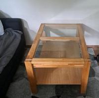 Zu verschenken! Tisch aus Eiche  mit 2 Glasplatten Niedersachsen - Horneburg Vorschau