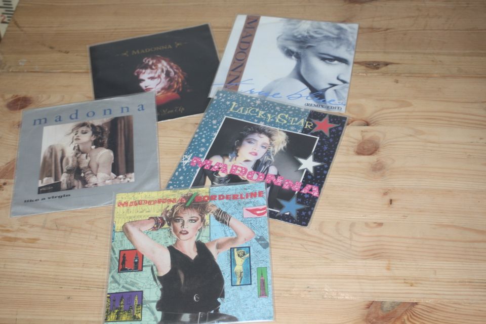 12x Schallplattensammlung Single Rock/Pop/Disco Madonna in Flensburg