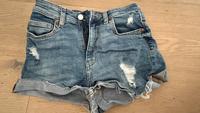 Jeans von H&M Größe 36 kurze Hose Shorts Damen Hessen - Fulda Vorschau