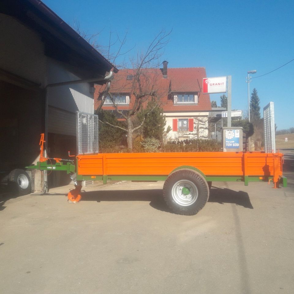 HOYH Holzanhänger Rückewagen Anhänger Deutz J.Deere Fendt IHC in Waldenbuch