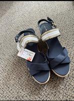 Verschiedene Sommer Schuhe zu verkaufen Niedersachsen - Oyten Vorschau