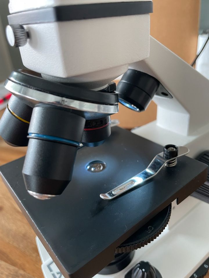 Celestron Labs CM800 Mikroskop, biologisches Mikroskop Monokular in München