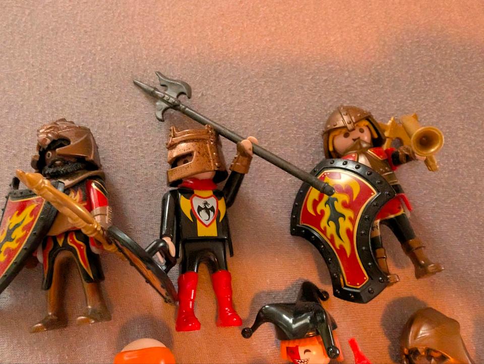 Playmobil 6 Ritter Figuren Ritterburg Räuber Piraten in Pretzien