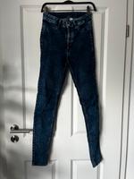 Jeans, Blaue Waschung, Divided, 36 Rheinland-Pfalz - Mayen Vorschau